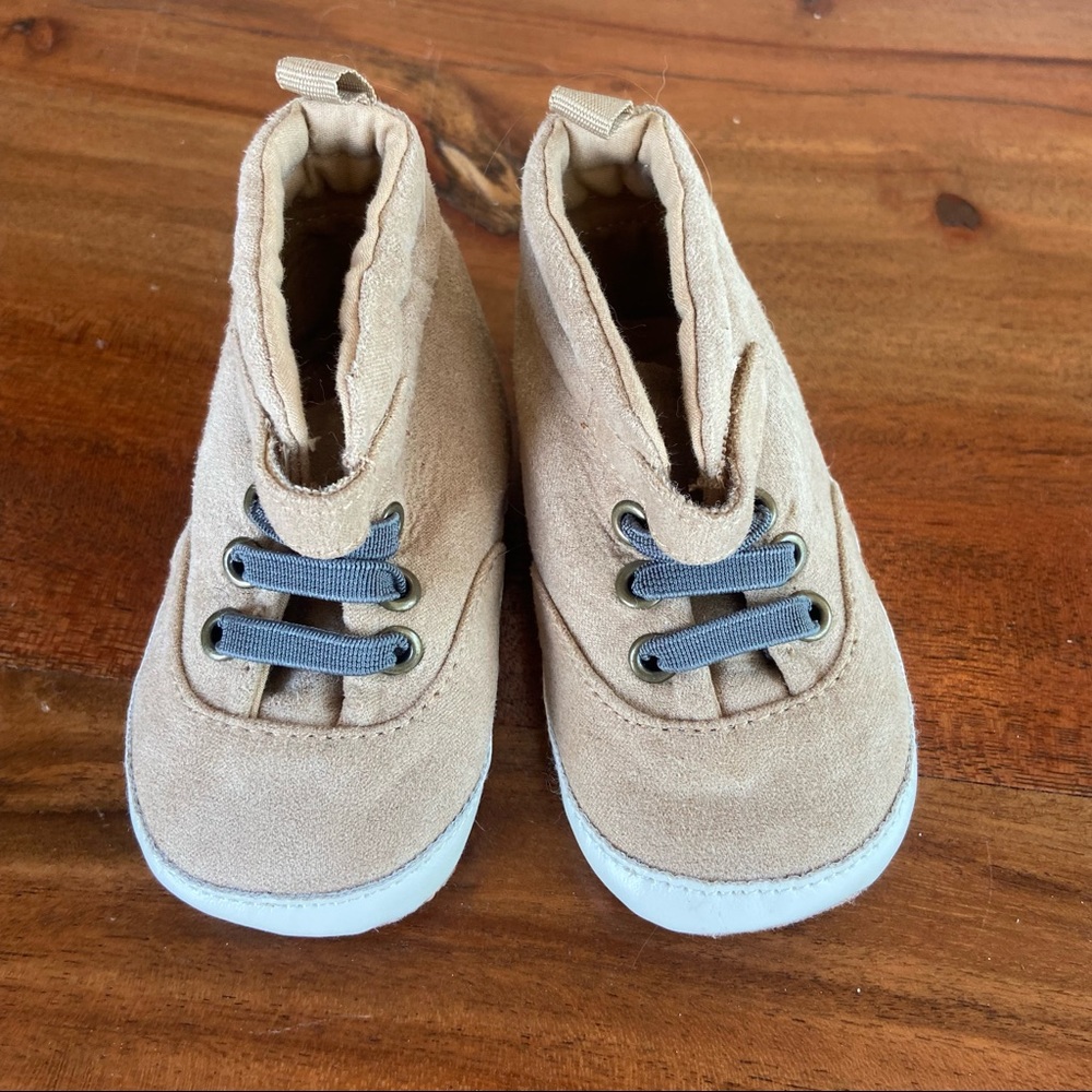 Baby 6-12m Soft Sole Shoe tan bootie Old Navy